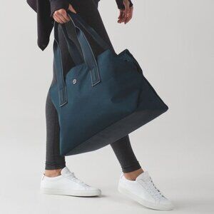 Lululemon Nocturnal Teal Go Getter Gym Duffel Bag